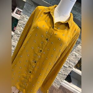 Banana Republic Top - Large